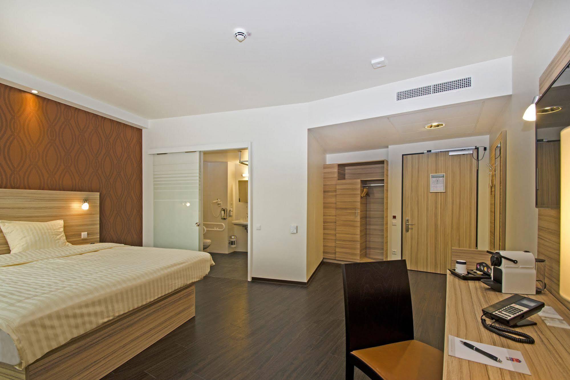 Star Inn Hotel Premium Hannover, By Quality Экстерьер фото